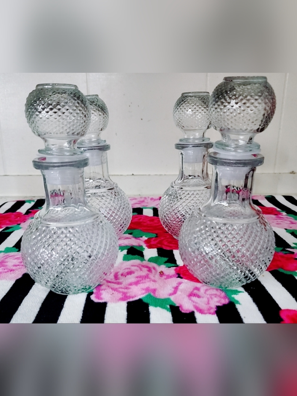 Vintage Textured Glass Decanter Round With Stopper Whiskey Mouthwash Carafe 7"